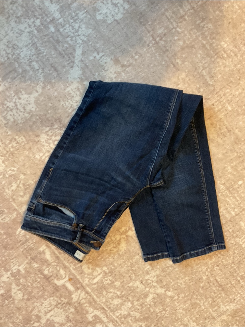 J.Jill Authentic Fit Slim Ankle Jeans
Size 8 Petite